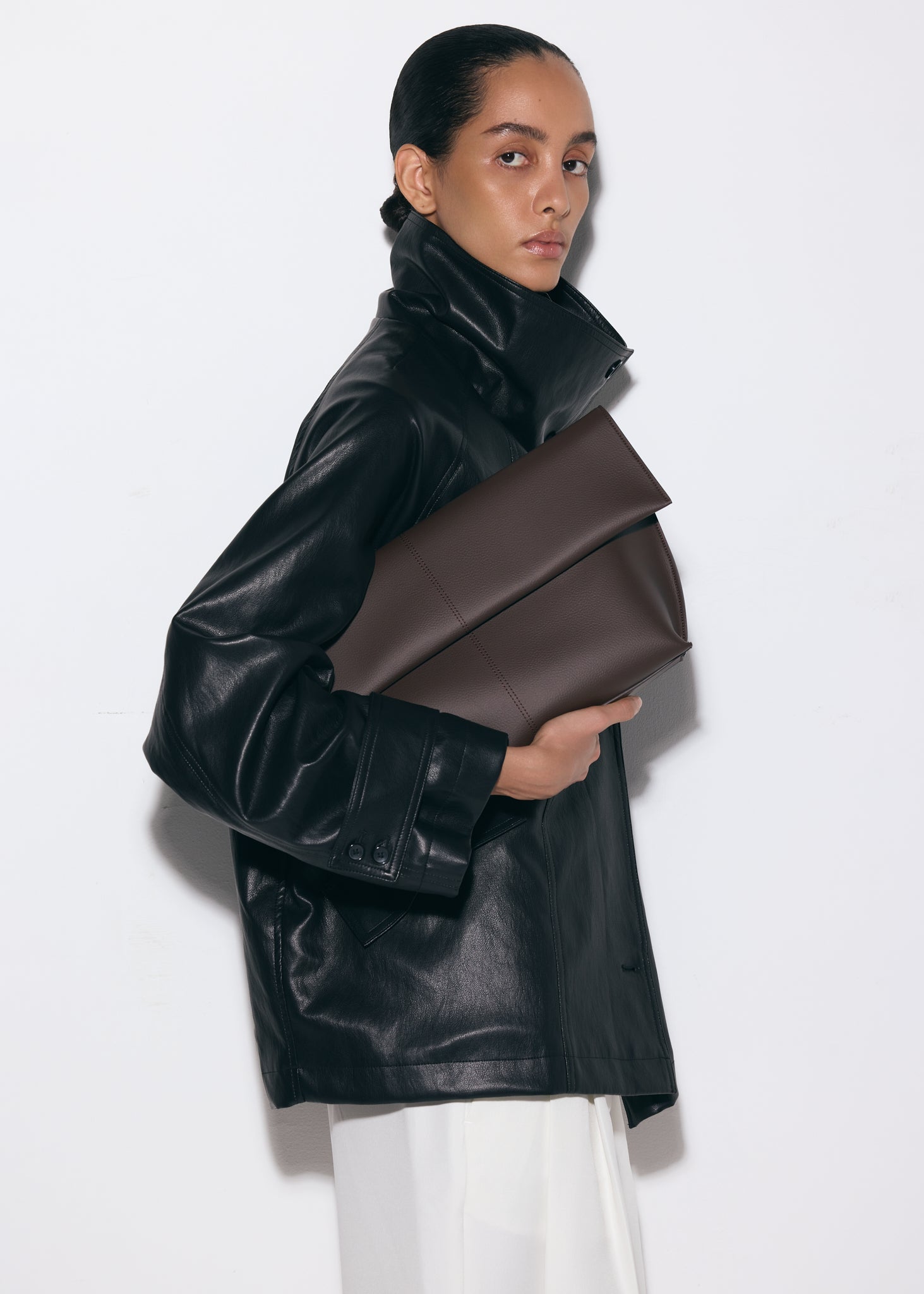 Seamed Clutch