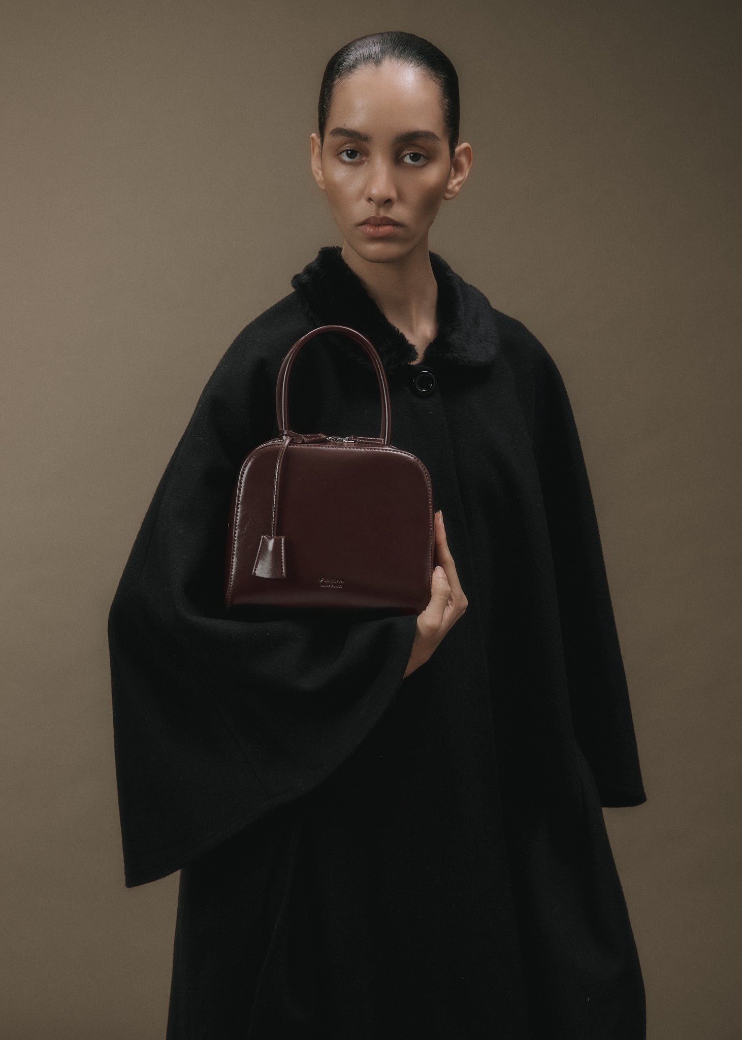 Miro Bag Raisin Gloss