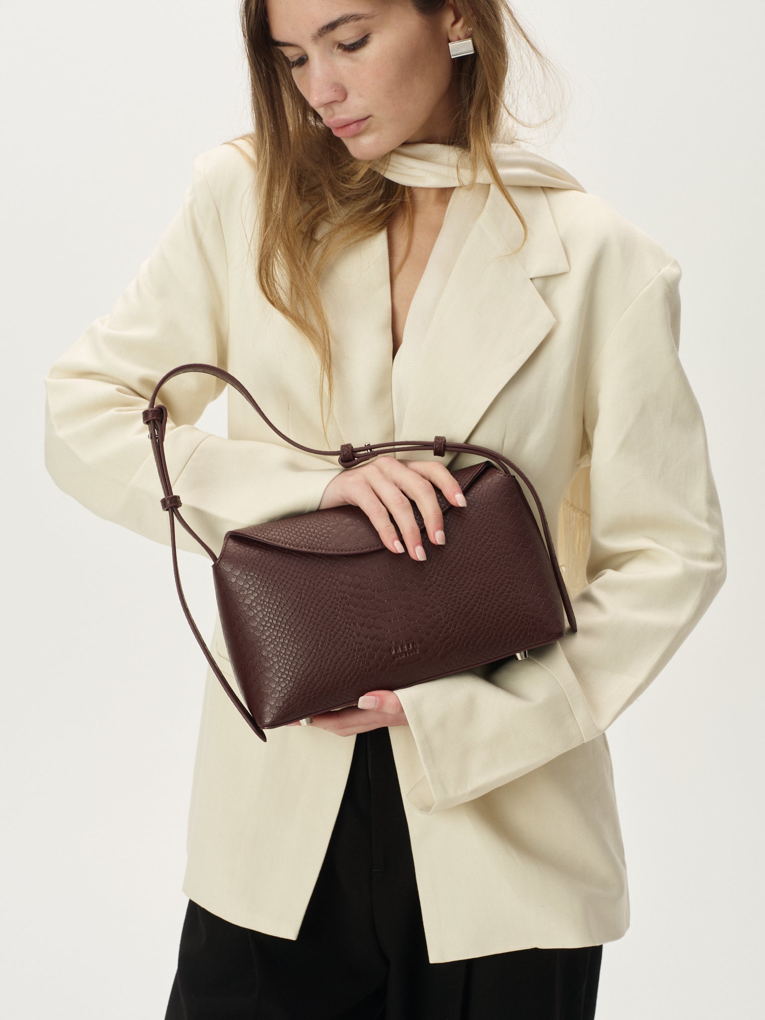 Hudson Bag Berry Croc