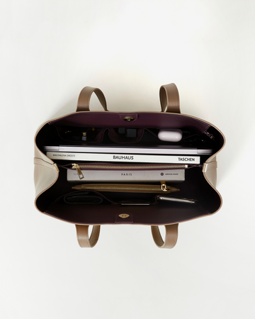 what can be fit into Freja Linnea bag sand 
