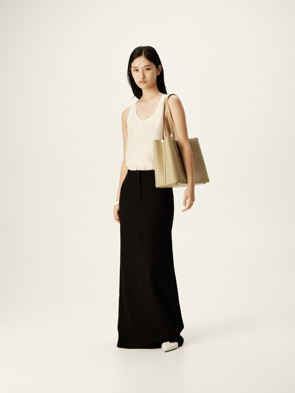 Linnea Tote Sand