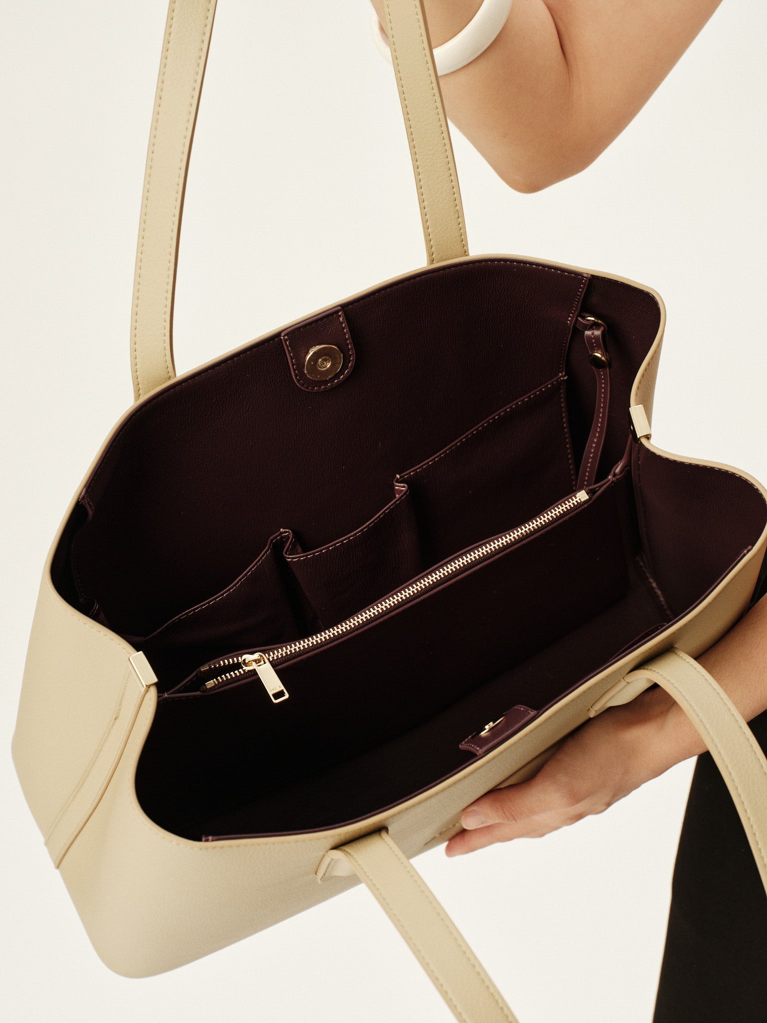 Linnea Tote Sand
