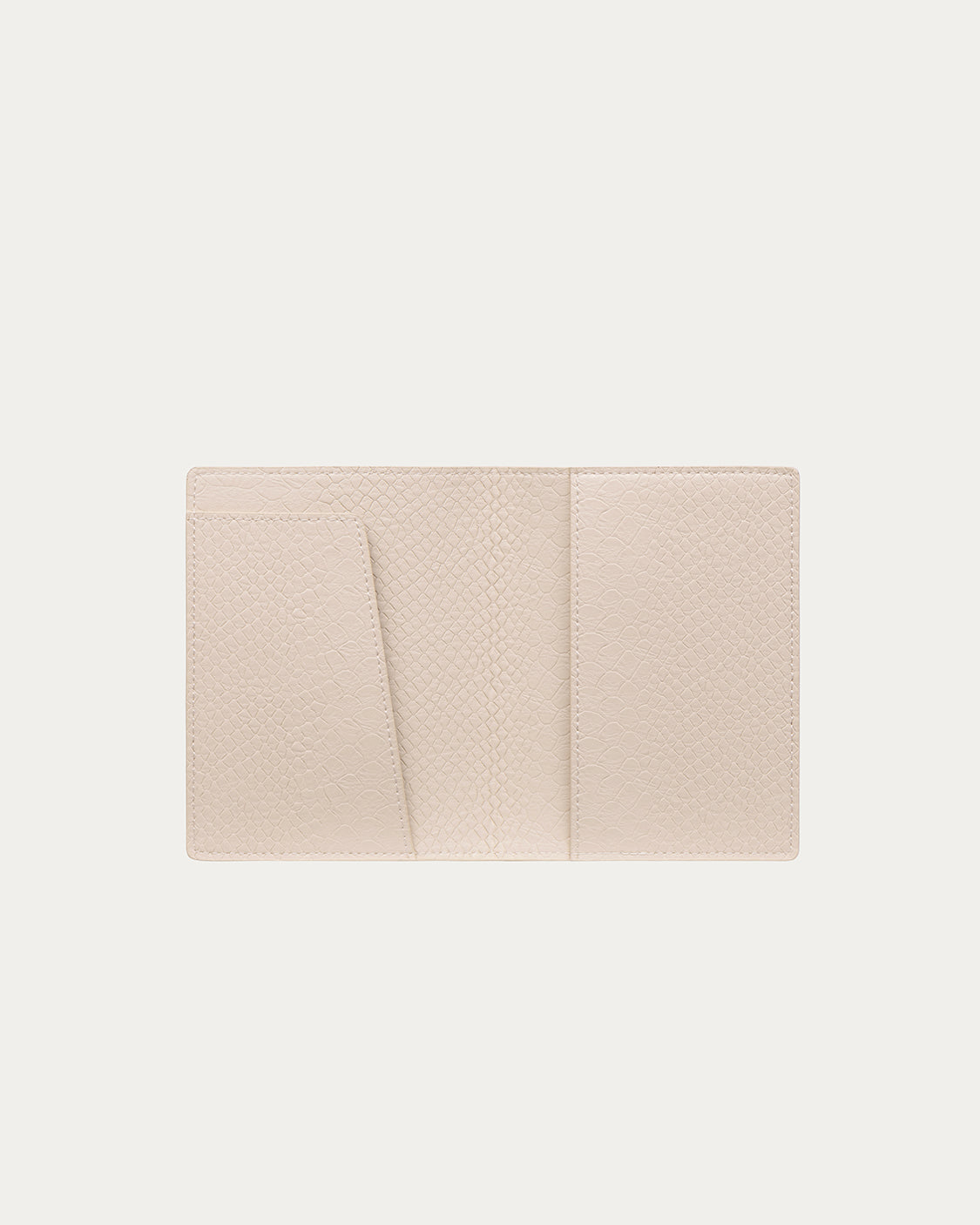 Passport Cover Oat Croc