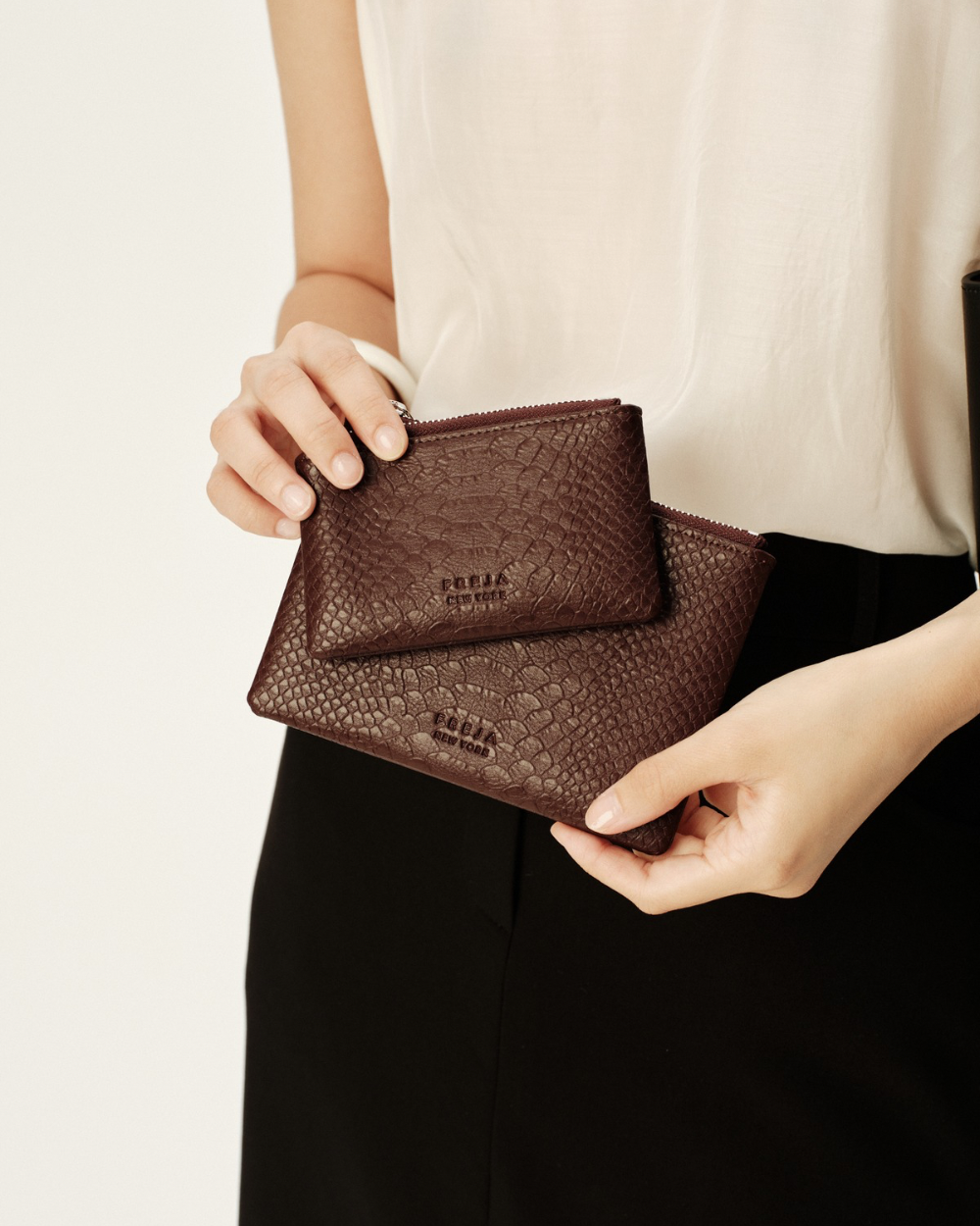 Zip Pouch Berry Croc