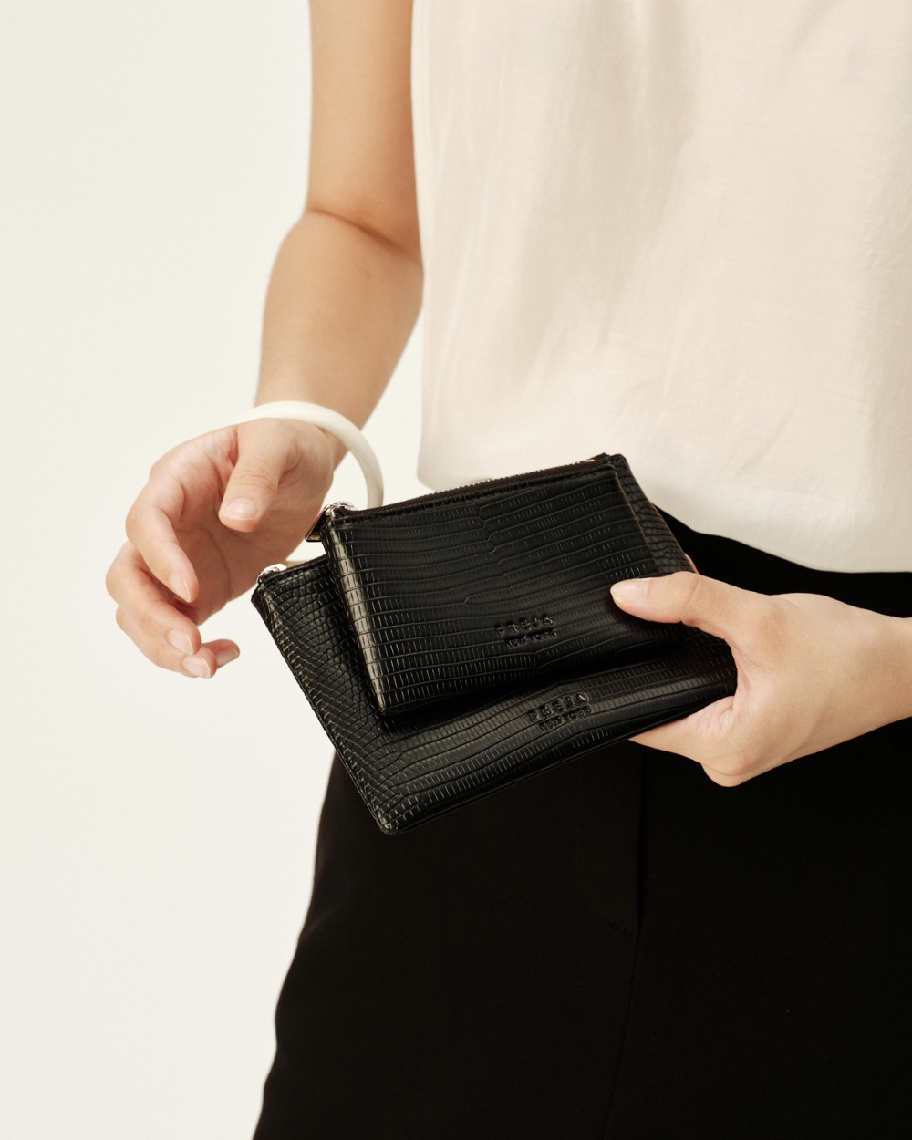 Zip Pouch Black Lizard