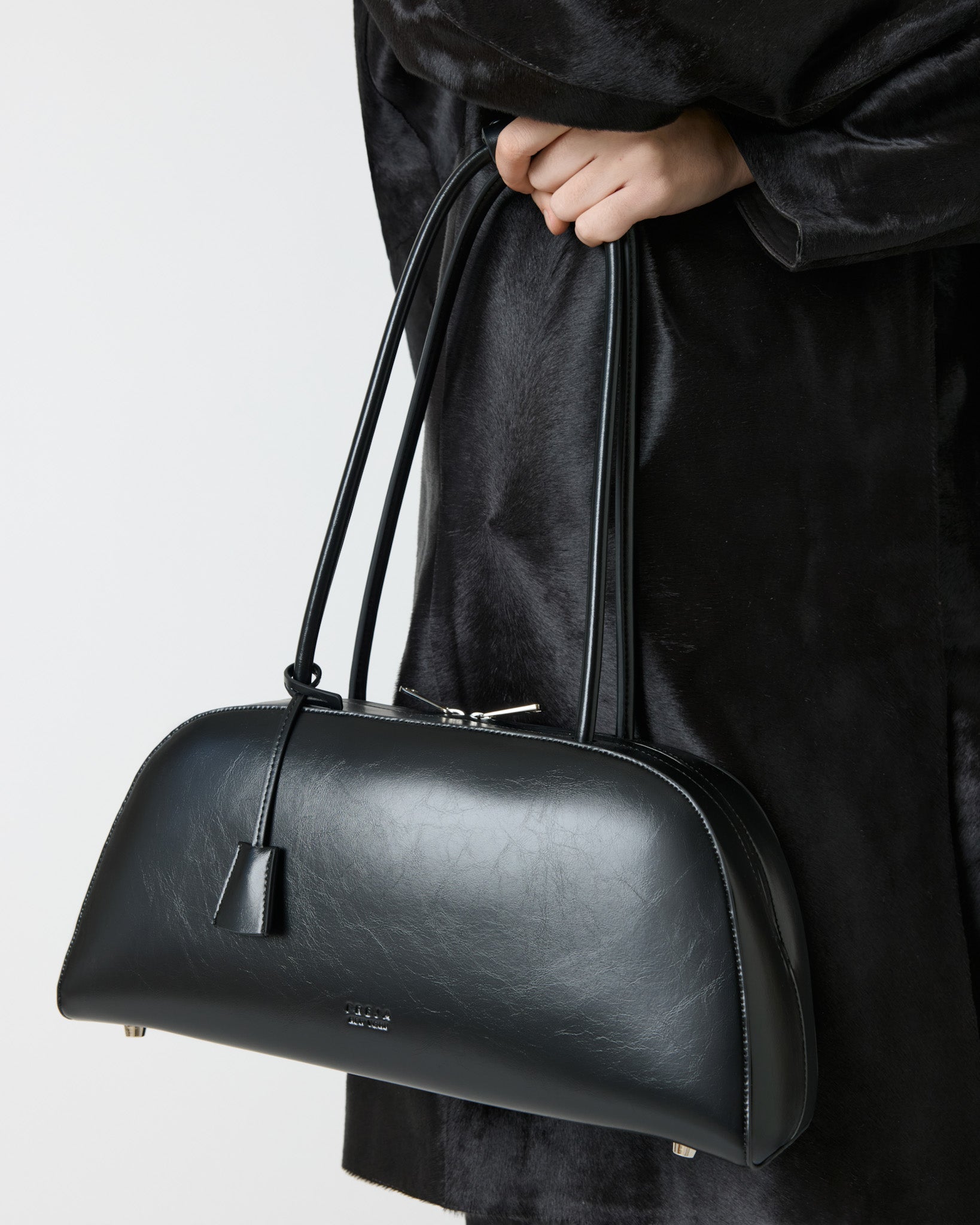 Alma Bag Black Gloss