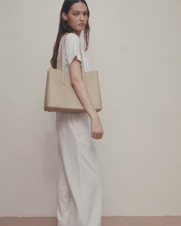 Linnea Tote Sand