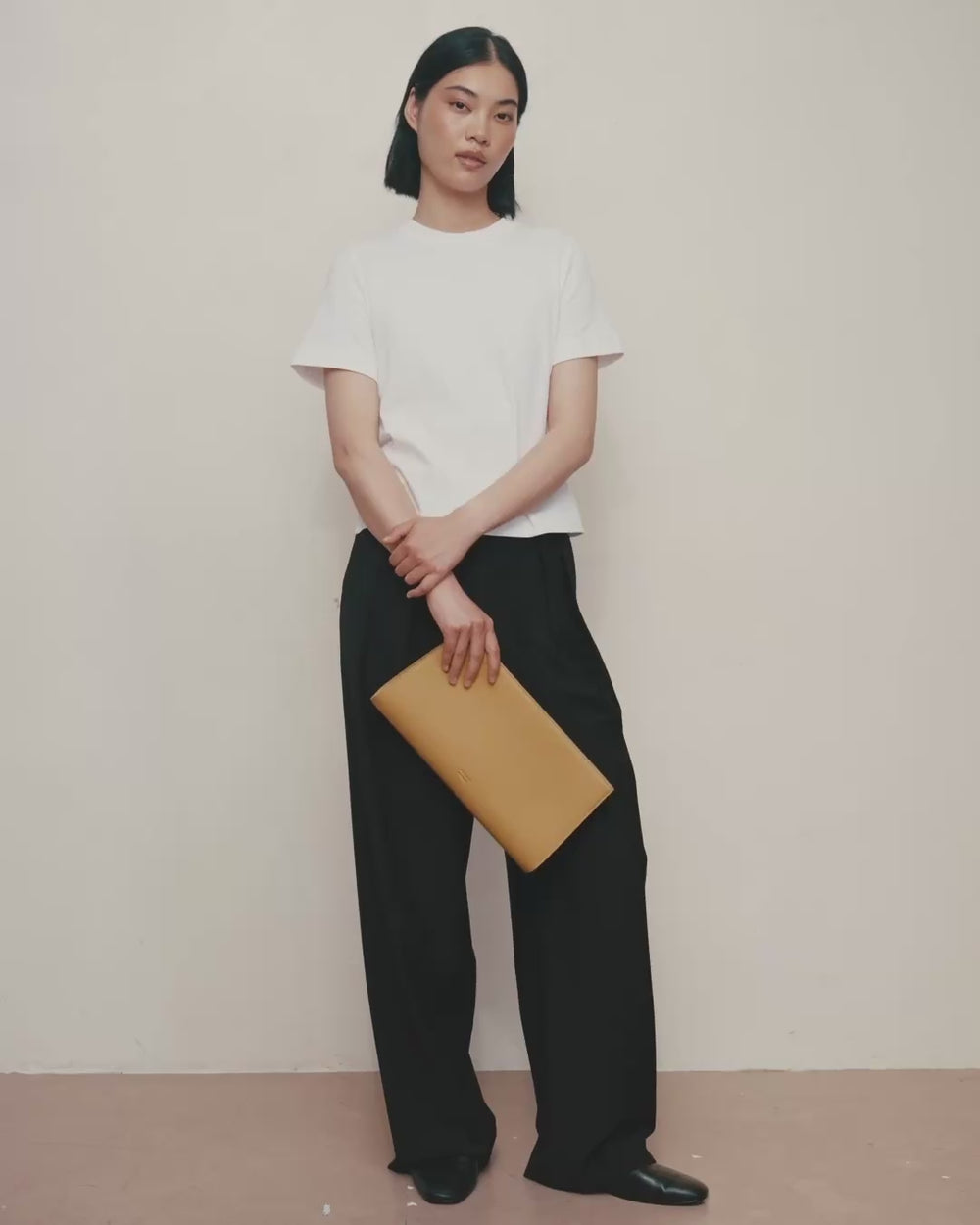 Slim Clutch Cashew